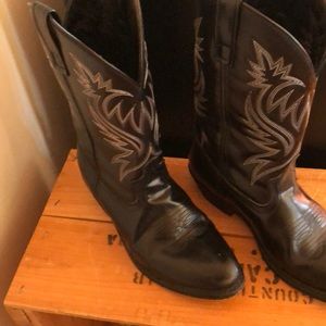 LAREDO COWBOY BOOTS SIZE 9